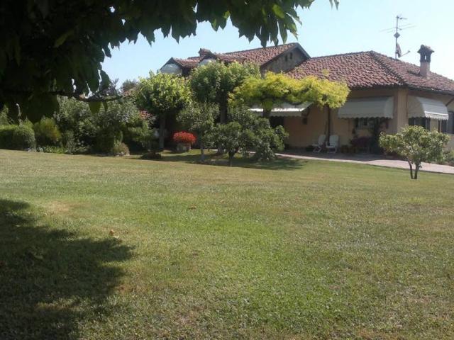 Villa in vendita a Pietra Marazzi AL