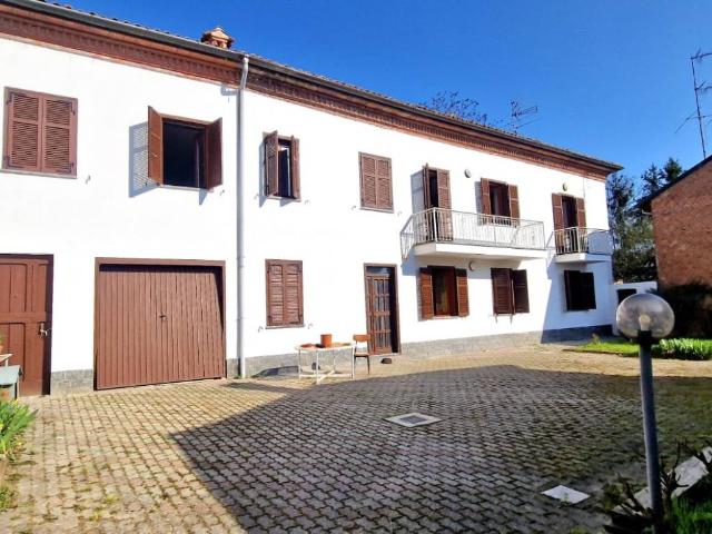 Villa in vendita a Pietra Marazzi AL