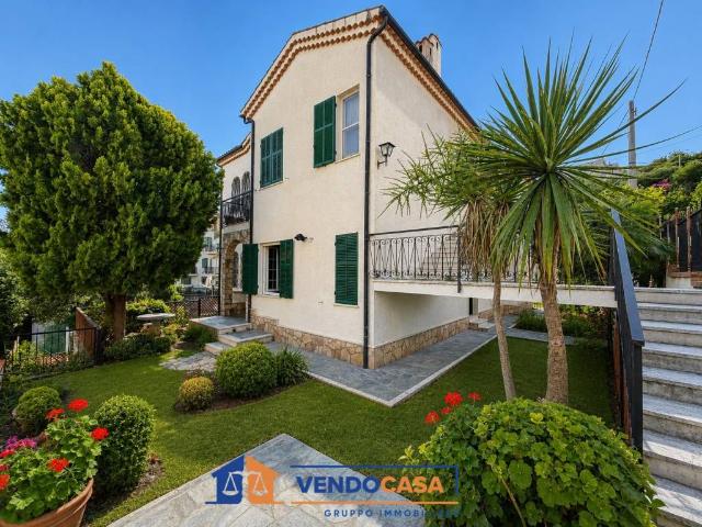 Villa in vendita a Pietra Ligure SV
