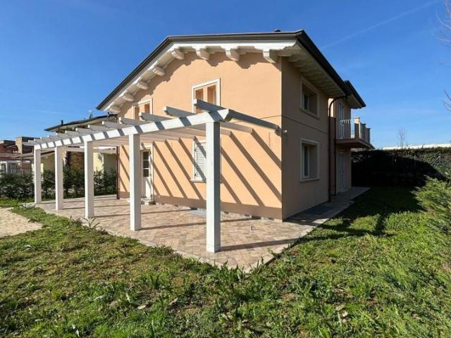 Villa in vendita a Pietrasanta