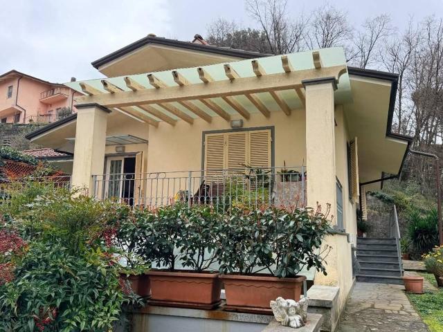 Villa in vendita a Pietrasanta