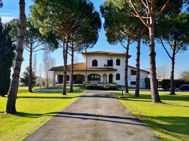 Villa in vendita a Pietrasanta