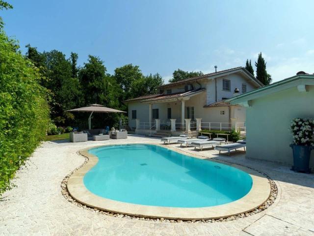 Villa in vendita a Pietrasanta