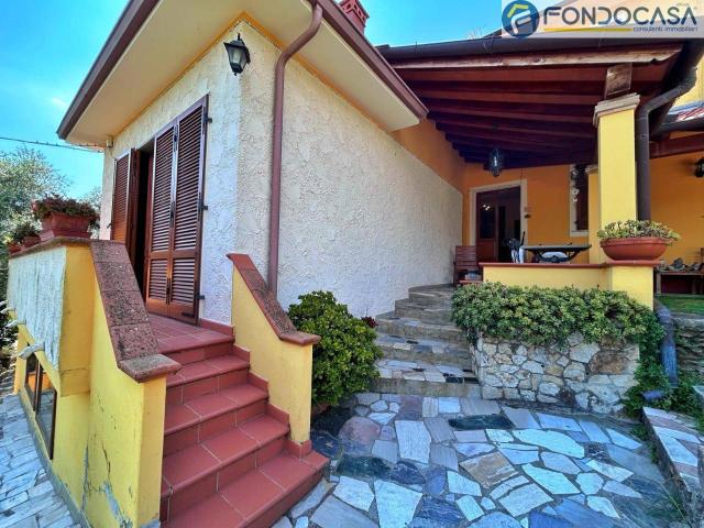 Villa in vendita a Pietrasanta