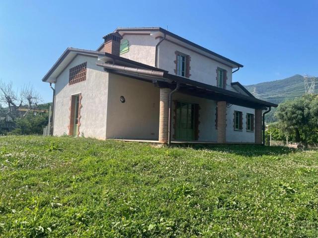 Villa in vendita a Pietrasanta