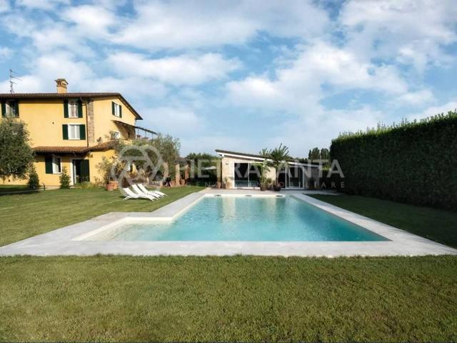 Villa in vendita a Pietrasanta