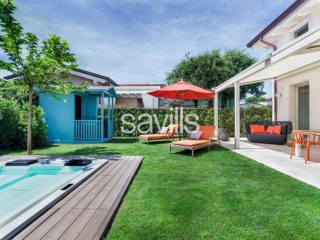 Villa in vendita a Pietrasanta