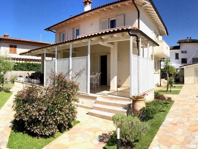 Villa in vendita a Pietrasanta