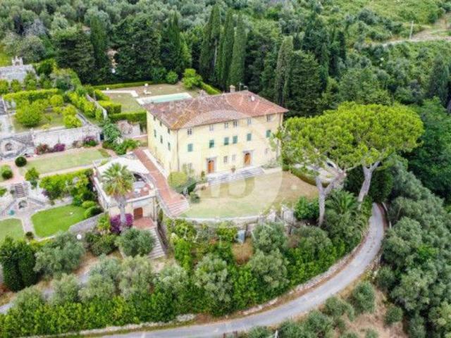 Villa in vendita a Pietrasanta