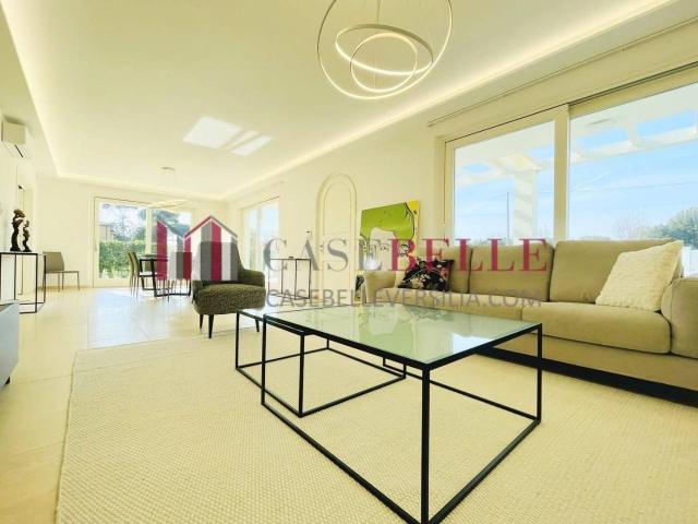Villa in vendita a Pietrasanta