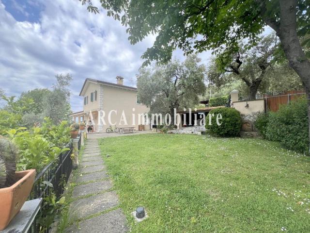 Villa in vendita a Pietrasanta
