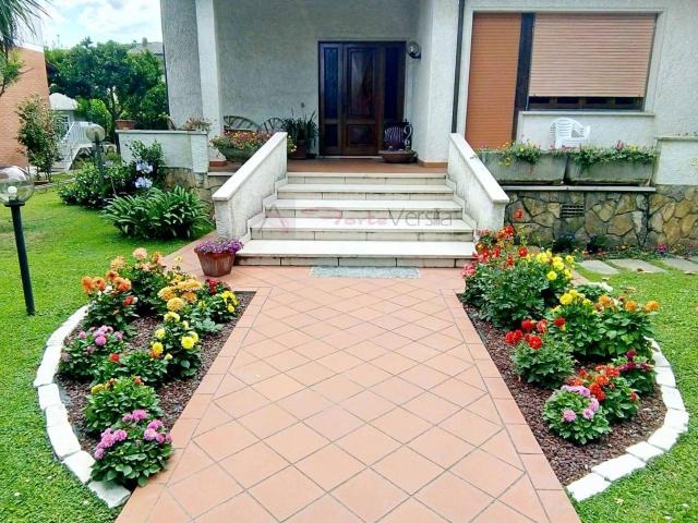 Villa in vendita a Pietrasanta