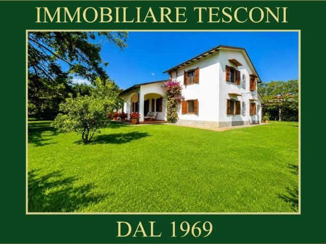 Villa in vendita a Pietrasanta LU