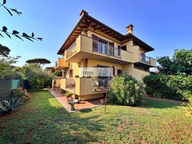 Villa in vendita a Pietrasanta LU