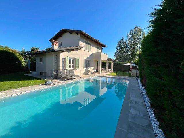 Villa in vendita a Pietrasanta LU