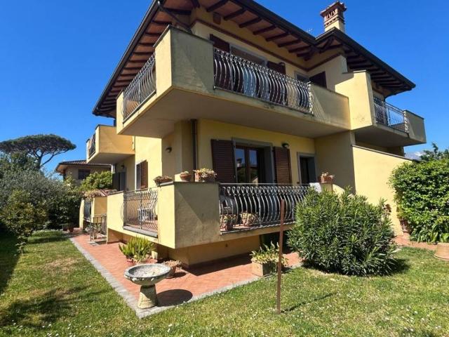 Villa in vendita a Pietrasanta LU