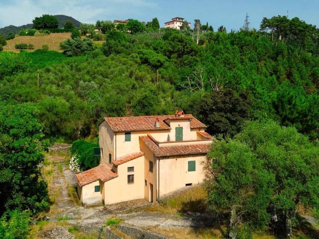 Villa in vendita a Pietrasanta LU