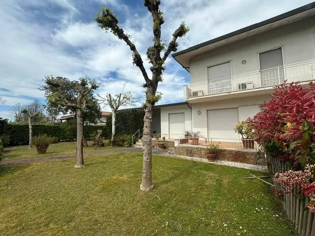 Villa in vendita a Pietrasanta LU