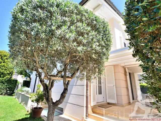 Villa in vendita a Pietrasanta LU