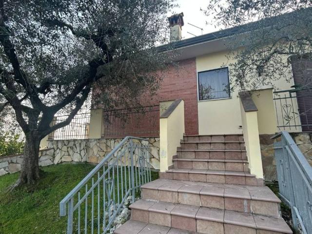 Villa in vendita a Pietrasanta LU