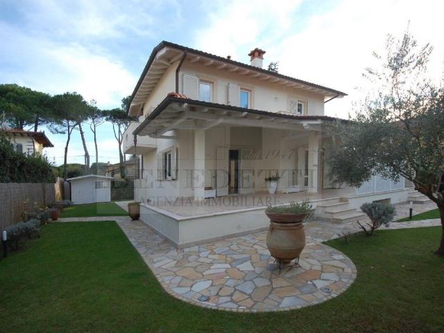 Villa in vendita a Pietrasanta LU