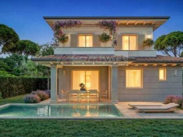 Villa in vendita a Pietrasanta LU