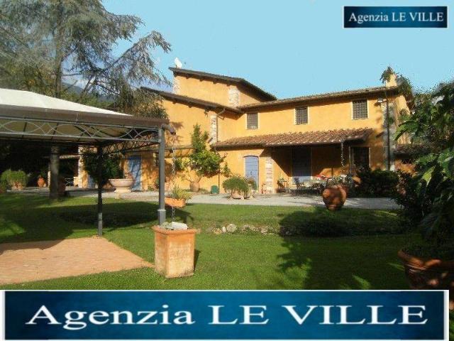 Villa in vendita a Pietrasanta LU