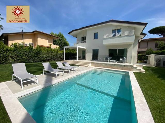 Villa in vendita a Pietrasanta LU