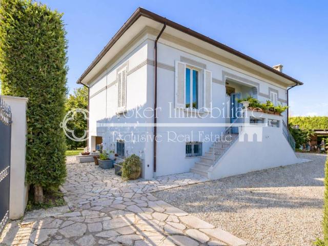 Villa in vendita a Pietrasanta LU