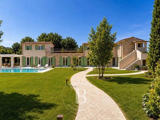 Villa in vendita a Pietrasanta LU