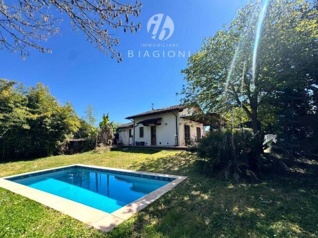 Villa in vendita a Pietrasanta LU