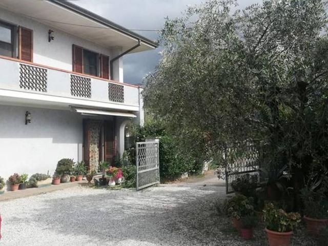 Villa in vendita a Pietrasanta LU
