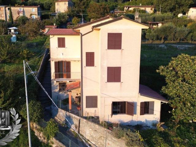 Villa in vendita a Pietrasanta LU