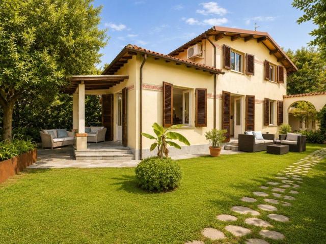 Villa in vendita a Pietrasanta LU