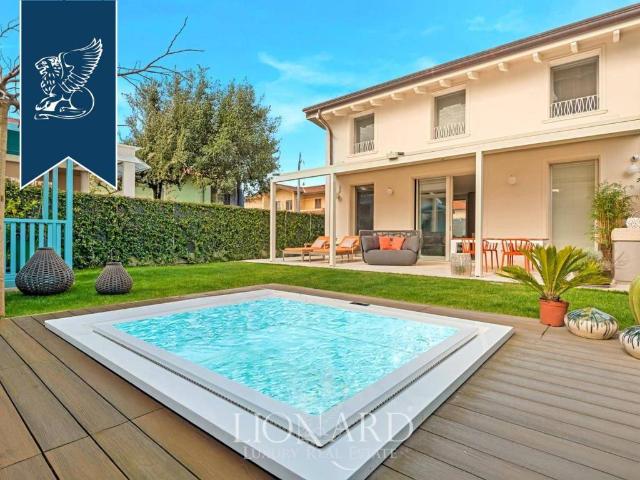 Villa in vendita a Pietrasanta LU