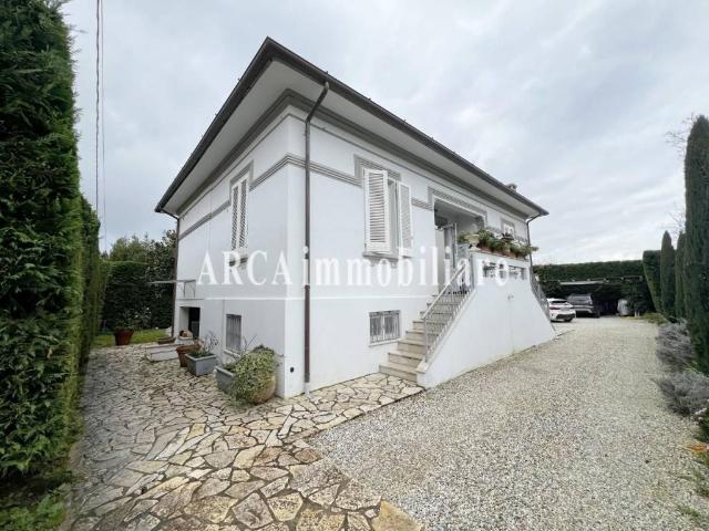 Villa in vendita a Pietrasanta LU