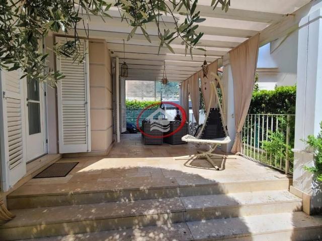 Villa in vendita a Pietrasanta LU