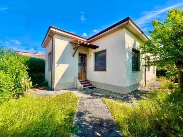 Villa in vendita a Pietrasanta LU