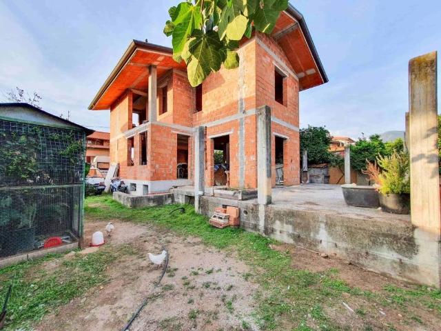 Villa in vendita a Pietrasanta LU