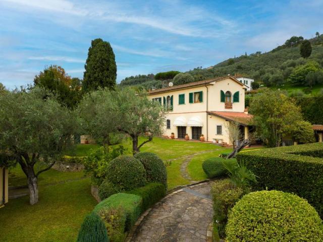 Villa in vendita a Pietrasanta LU