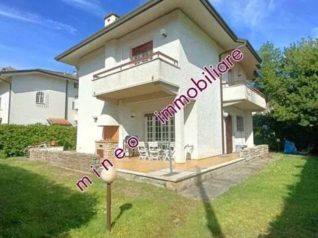 Villa in vendita a Pietrasanta LU