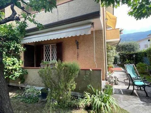 Villa in vendita a Pietrasanta LU