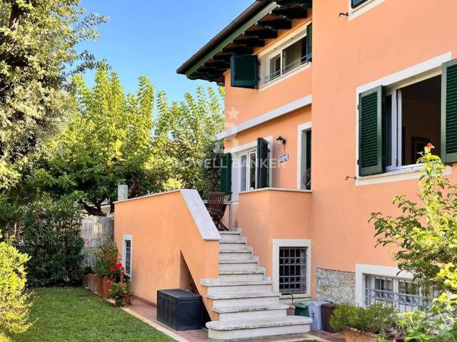 Villa in vendita a Pietrasanta LU