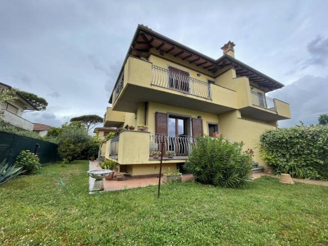 Villa in vendita a Pietrasanta LU