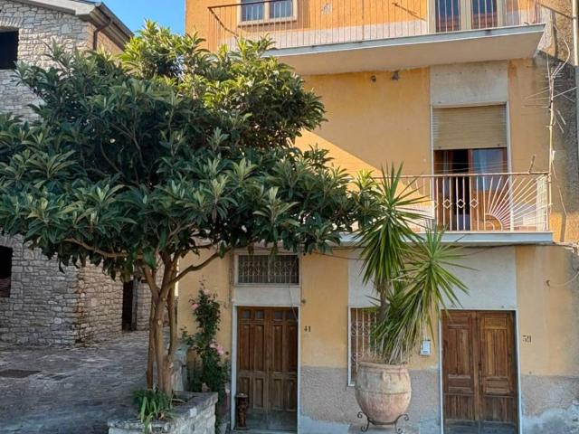 Villa in vendita a Pietrelcina BN