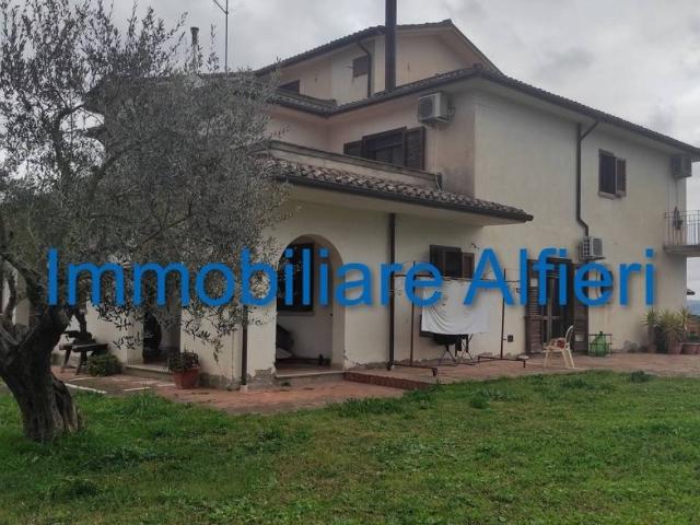 Villa in vendita a Pietrelcina BN