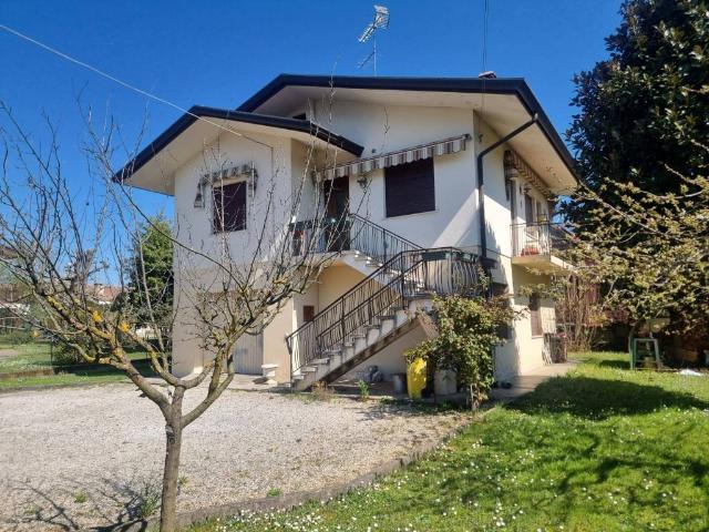 Villa in vendita a Pieve di Soligo TV