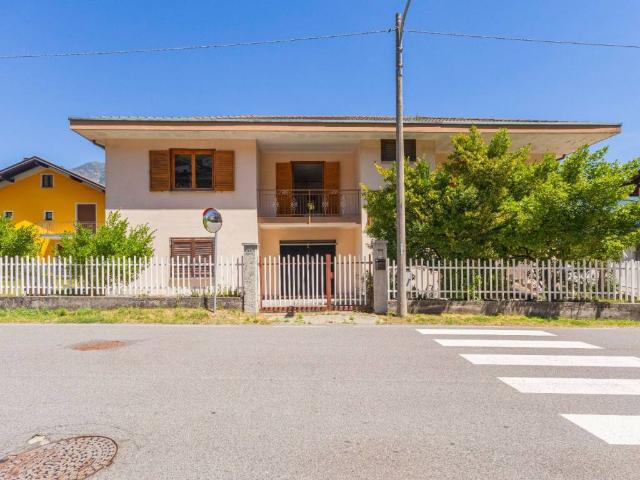 Villa in vendita a Pieve Vergonte VB