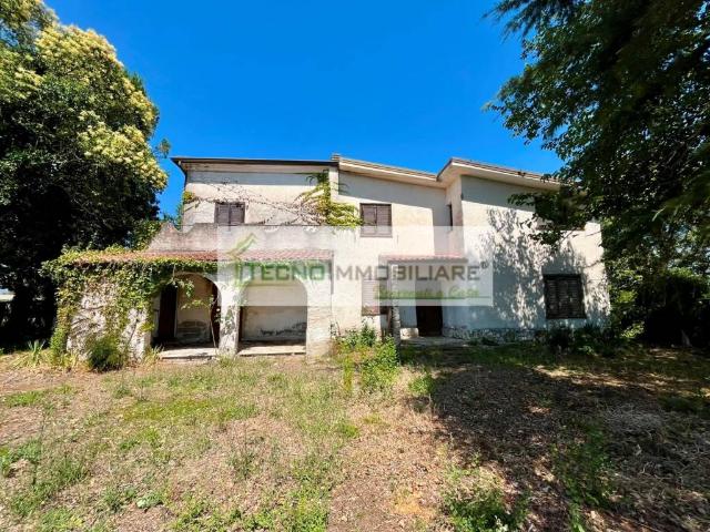 Villa in vendita a Pignataro Interamna FR