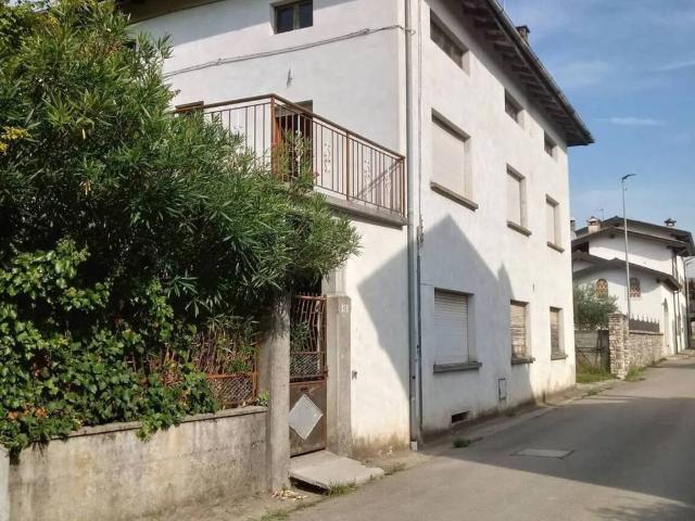 Villa in vendita a Pinzano al Tagliamento PN